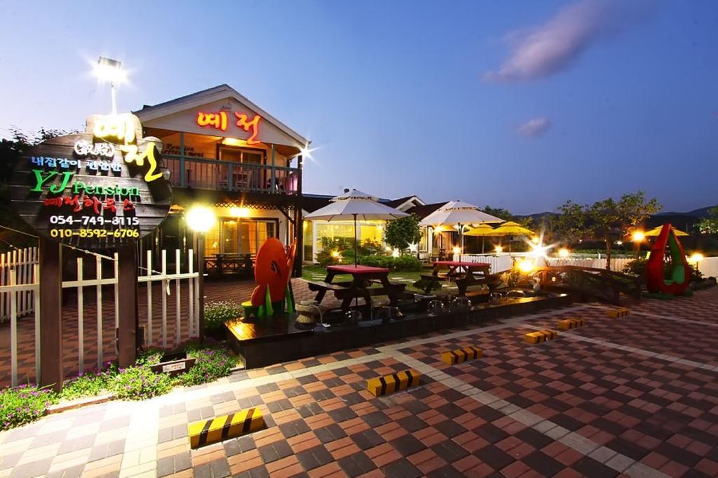 Yejeon Pension Gyeongju Exteriör bild