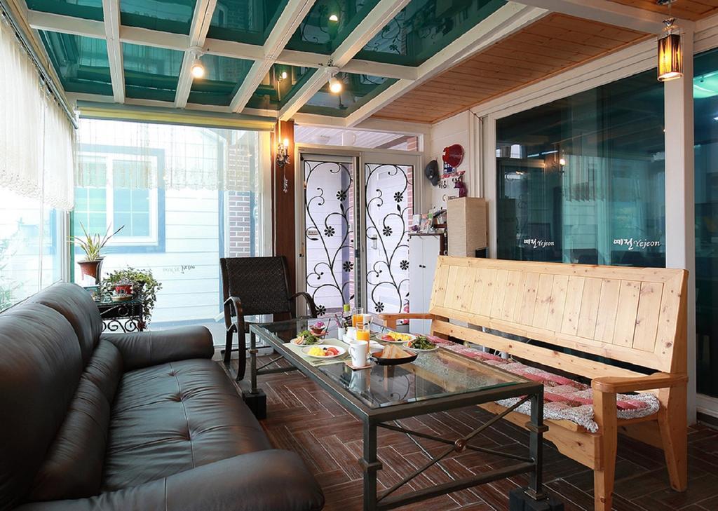 Yejeon Pension Gyeongju Exteriör bild